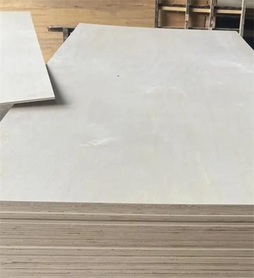 Okupakinga-Eddaala Multi-Ply Plywood
